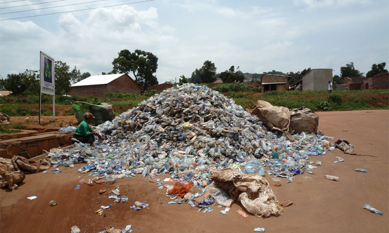 Jobless Ugandans help tackle plastic waste in Kampala